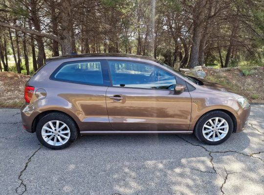 VOLKSWAGEN POLO 1.2 2015