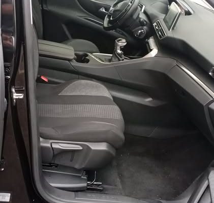 Peugeot 5008 2020