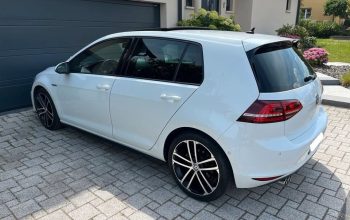 VOLKSWAGEN GOLF VII 2014