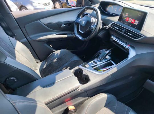 PEUGEOT 3008 2017