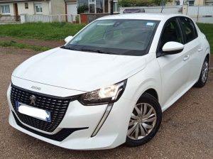 PEUGEOT 208 2021
